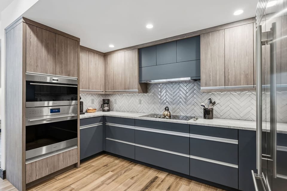 High end kitchen with bar seating