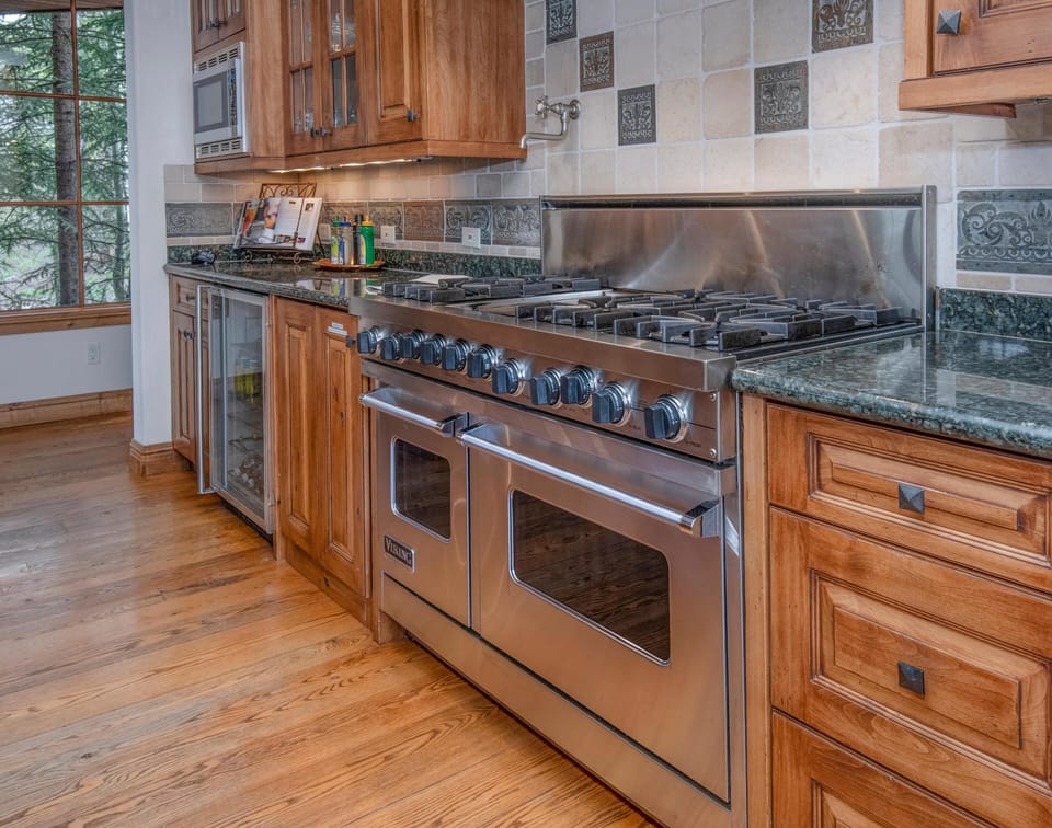 House, Multiple Beds (796A Potato Patch - 4BD Private Home ) | Private kitchen