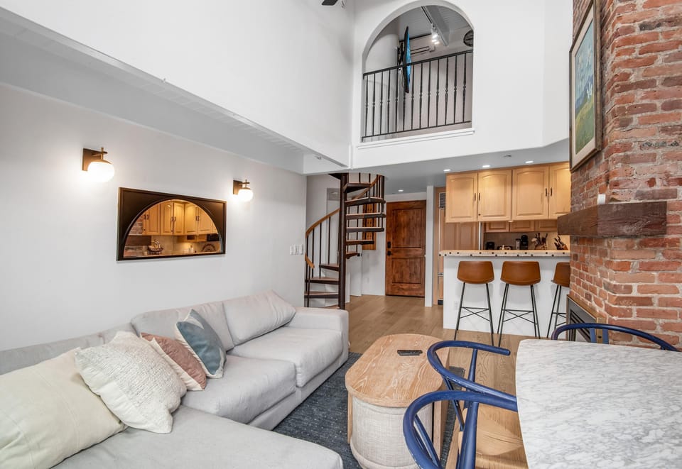 Condo, Multiple Beds (Wall Street 307, 1BD + Loft Condo in ) | Living area