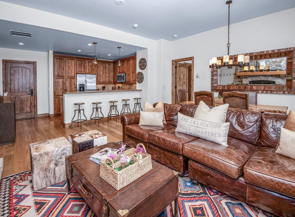 Condo, Multiple Beds, Mountain View (Beaver Creek Landing A204, 3BD 3.5BA ) | Living area | Fireplace