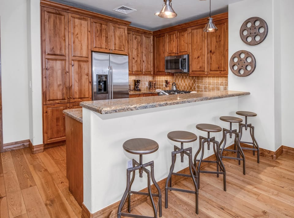Condo, Multiple Beds, Mountain View (Beaver Creek Landing A204, 3BD 3.5BA ) | Private kitchen | Full-size fridge, microwave, oven, dishwasher