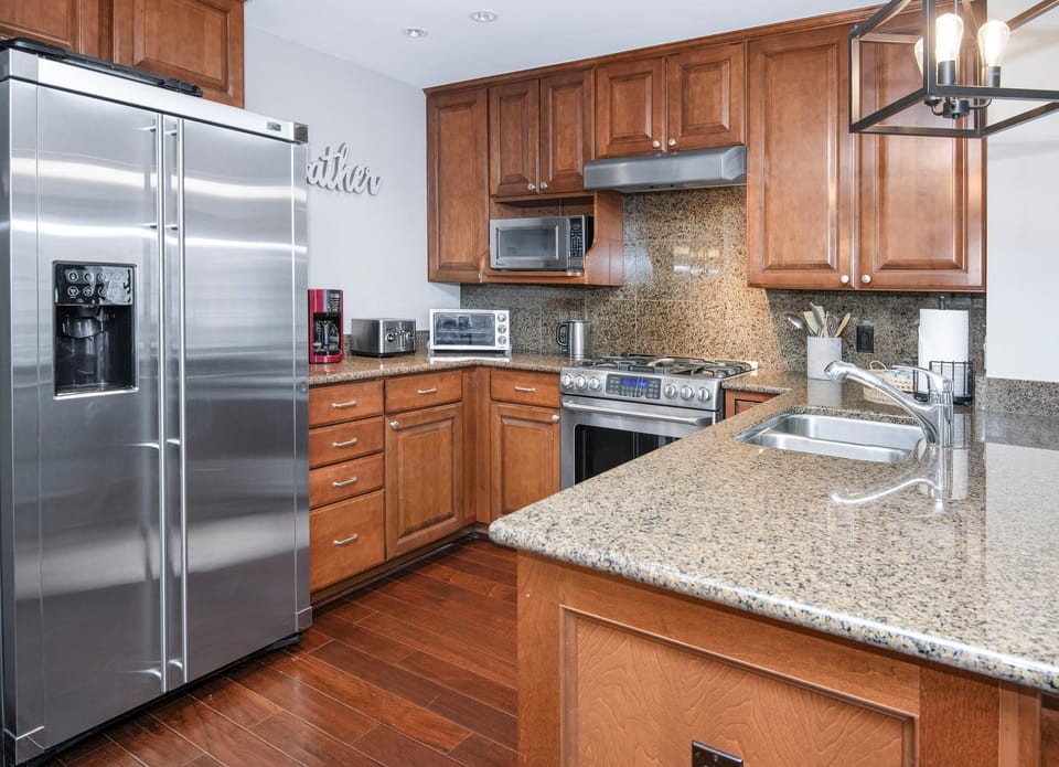 Condo, Multiple Beds (Ascent 301, 3BD Condo in Avon with Am) | Private kitchen