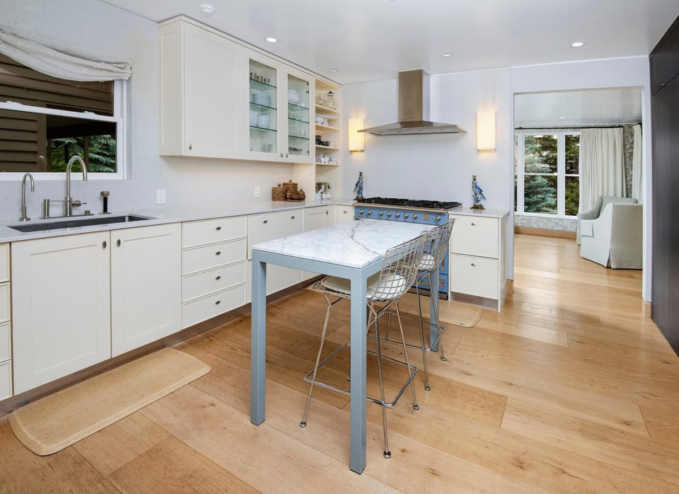 House, Multiple Beds (725A Forest Road 4BD Home on Vail Mou) | Private kitchen