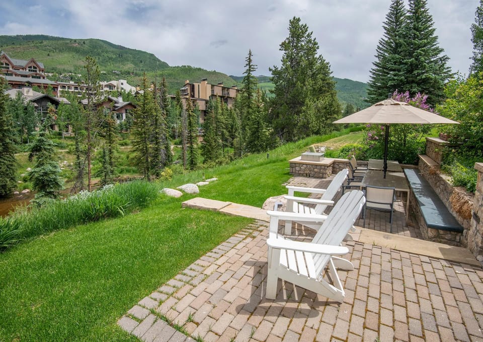 House, Multiple Beds (725A Forest Road 4BD Home on Vail Mou) | Outdoor dining