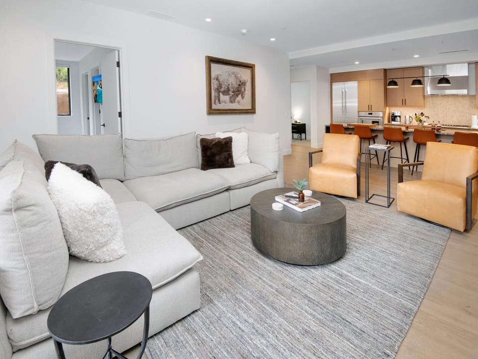 Condo, Multiple Beds (Frontgate 305, 3 BD Condo in Avon wit) | Living area