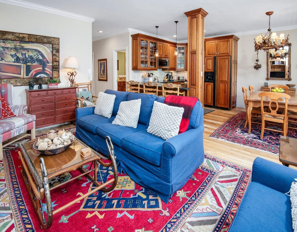 Condo, Multiple Beds (Sun Vail 23A, 2BD Condo with Vail Mou) | Living area