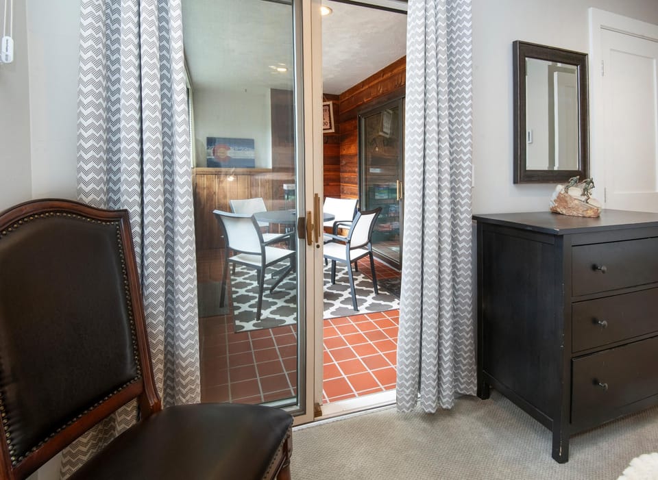 Condo, 2 Queen Beds (Snow Fox 202, 2BD Modern Vail Condo) | Interior