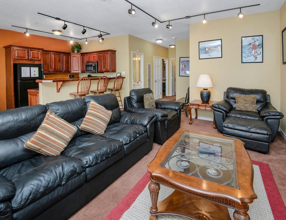 Condo, 1 King Bed (Sun Vail 12E, 2BD condo with Vail Mou) | Living area