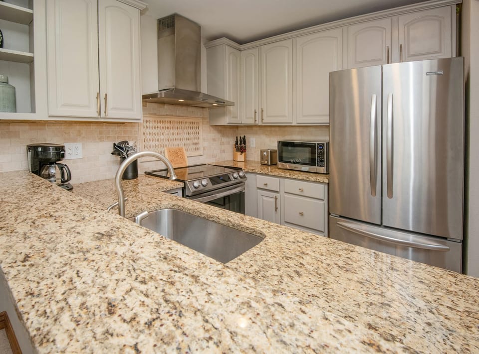 Condo, Multiple Beds (Seasons at Avon 513, 2BD Condo in hea) | Private kitchen