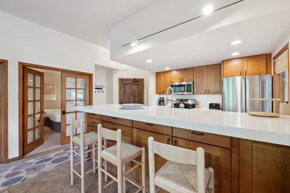 Condo, 1 King Bed (Borders Lodge L114 2BD Beaver Creek S) | Private kitchen