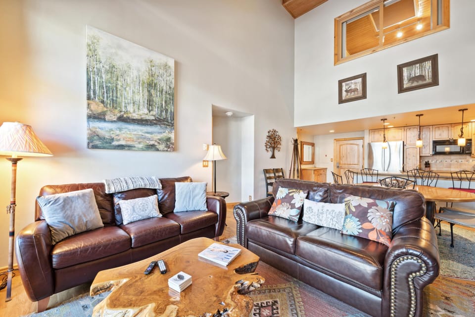 Condo, Multiple Beds (Borders Lodge L310 3BD Beaver Creek S) | Living area