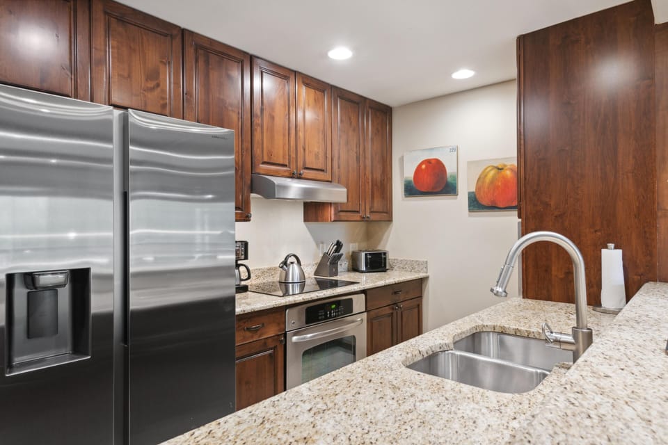 Condo, 1 King Bed (Borders Lodge U105 2BD Beaver Creek S) | Private kitchen