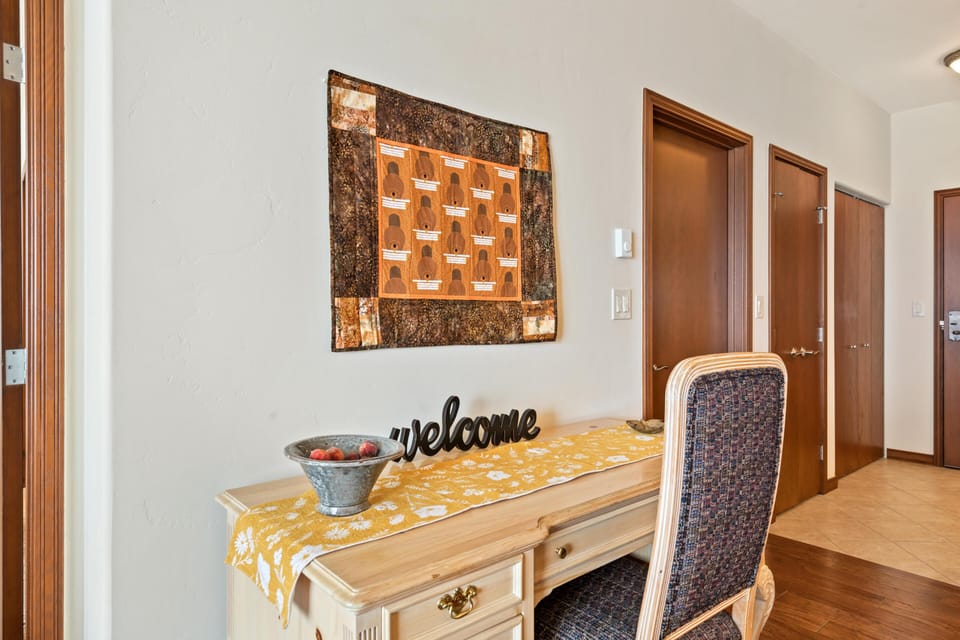 Condo, 1 King Bed (Borders Lodge U203 1BD Beaver Creek S) | Interior