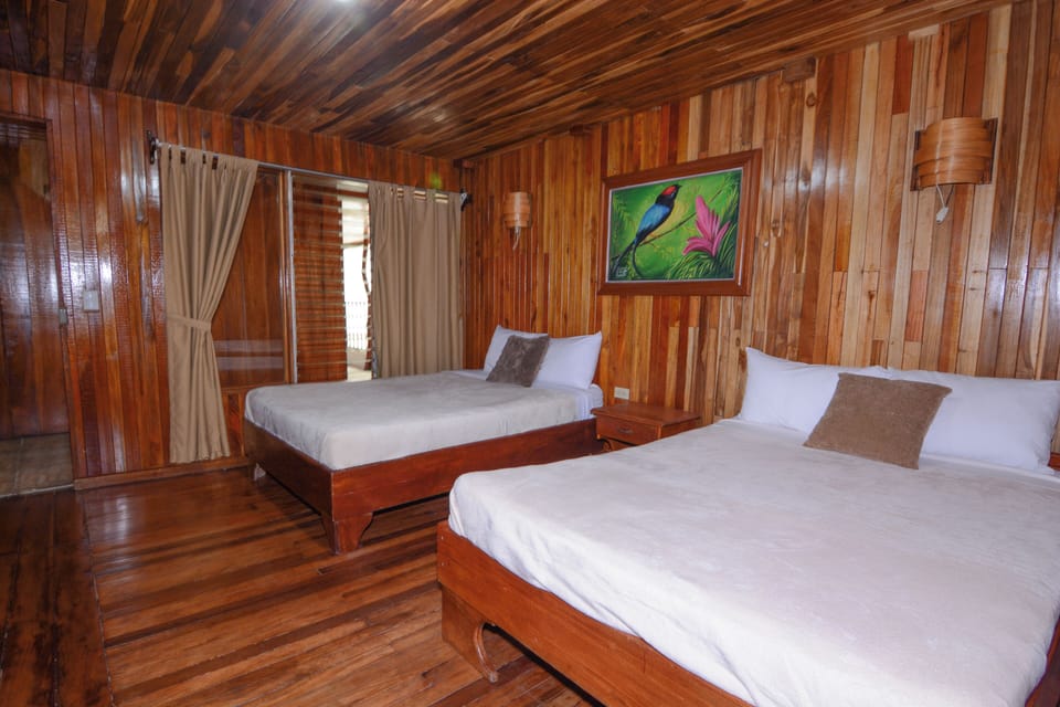 Economy Quadruple Room | Free WiFi, bed sheets