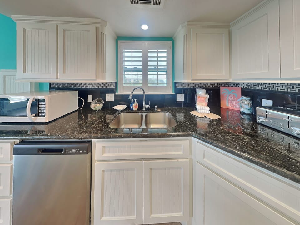 House (2 Bedrooms) | Property amenity