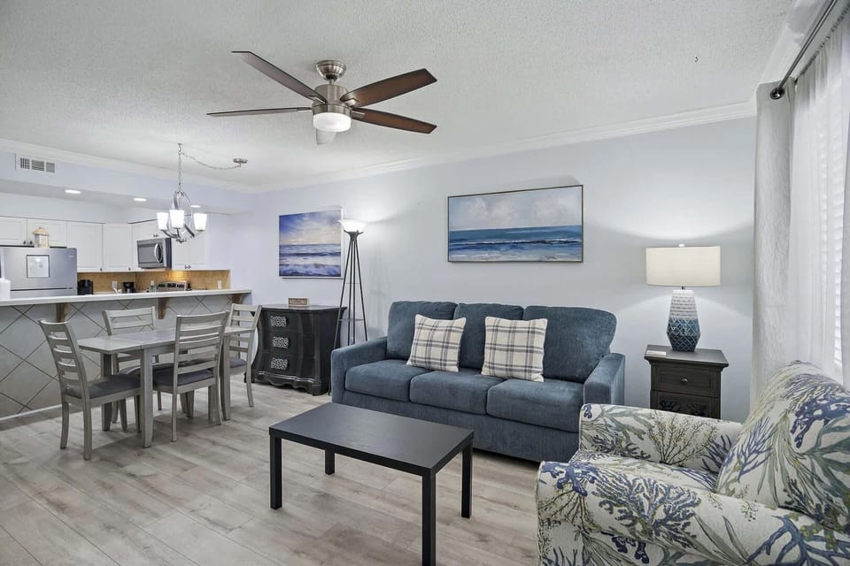 Condo, 1 Queen Bed with Sofa bed (Chateau La Mer #13A) | Living area