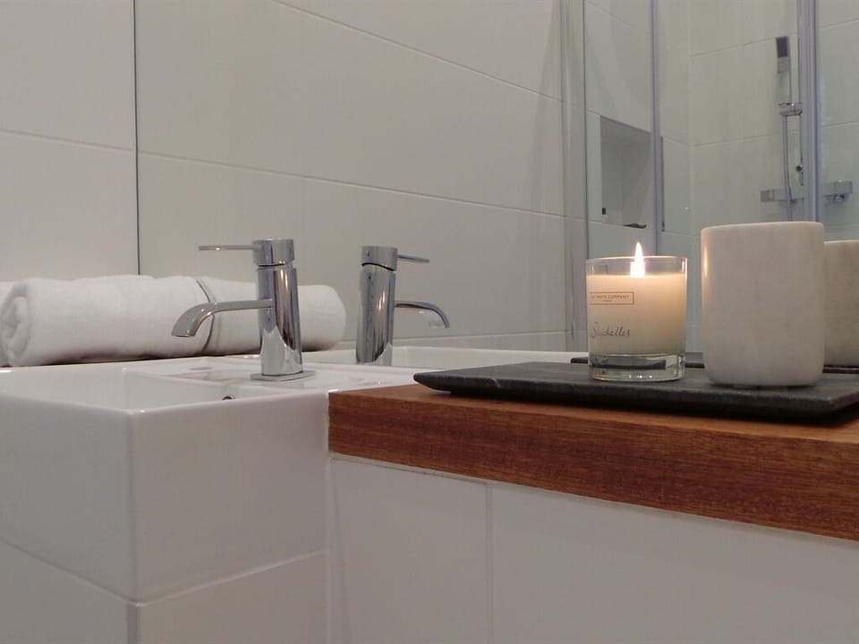 Superior Triple Room, Ensuite | Bathroom