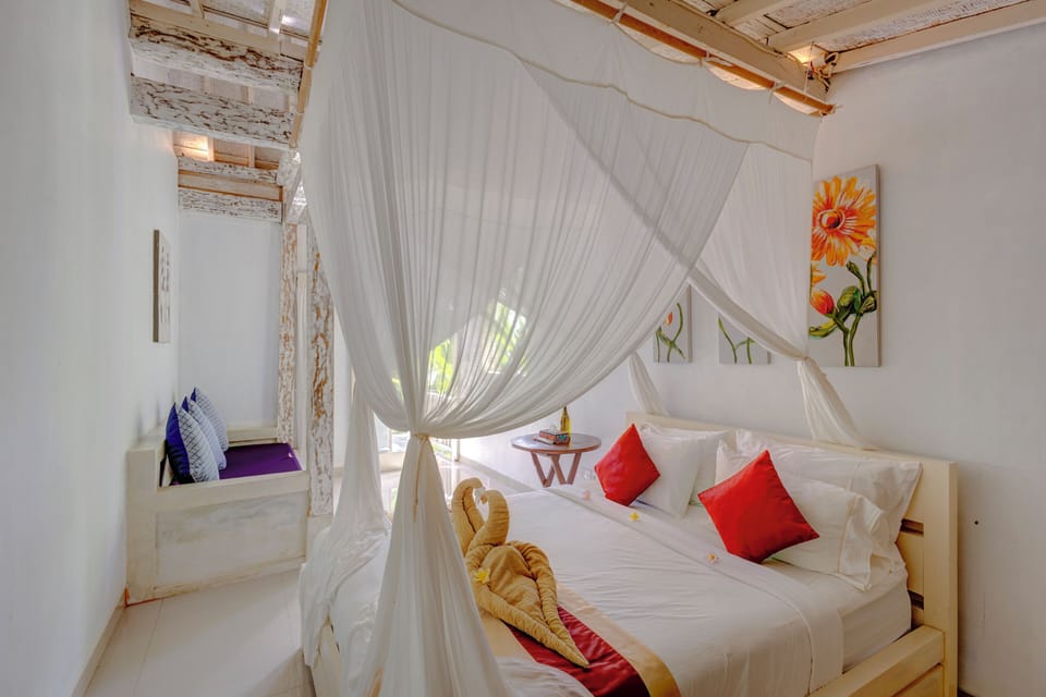 Deluxe Double Room, Garden View | Desk, free WiFi