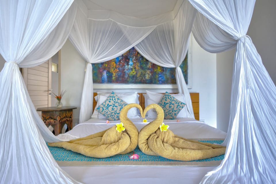 Deluxe Double Room, Pool View | Desk, free WiFi