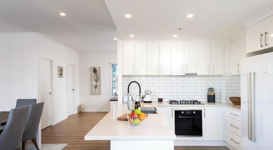 Deluxe Apartment, Balcony, City View | Private kitchen | Espresso maker, coffee/tea maker, electric kettle
