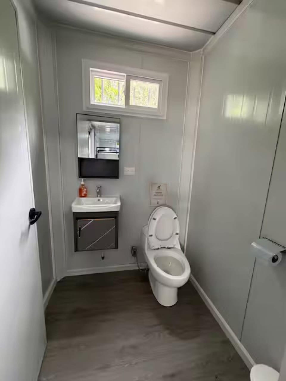 Shared Dormitory, Patio, Lake View | Bathroom