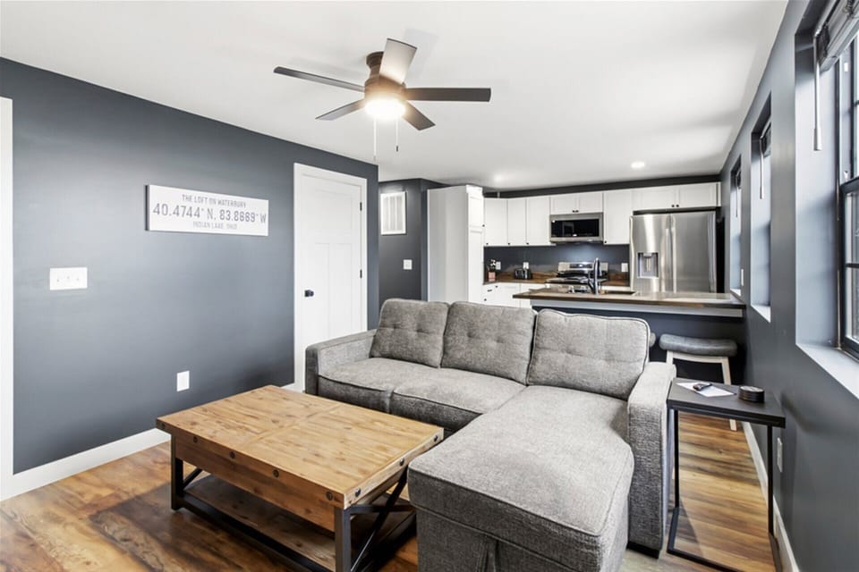 The Loft on Waterbury - Living Room with open concept kitchen