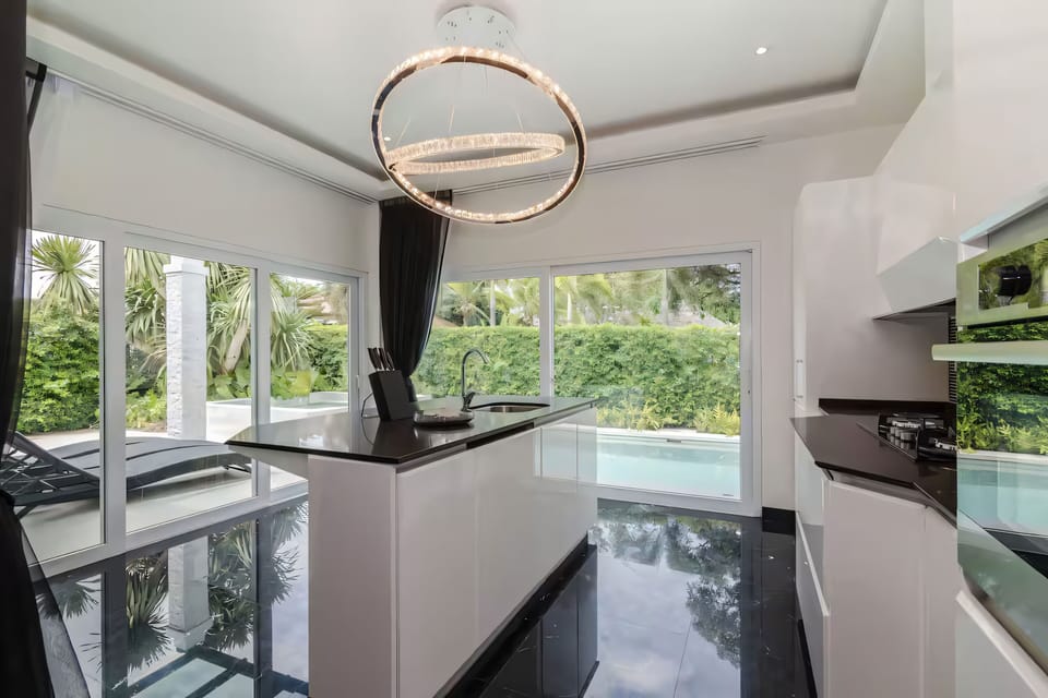 Luxury Villa, Garden View | Private kitchen