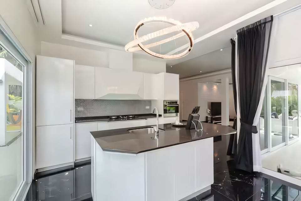 Luxury Villa, Garden View | Private kitchen