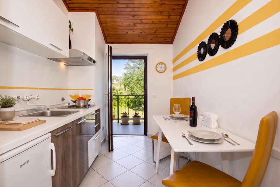 Kitchenette