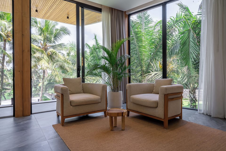 Signature Villa, Pool View | Interior