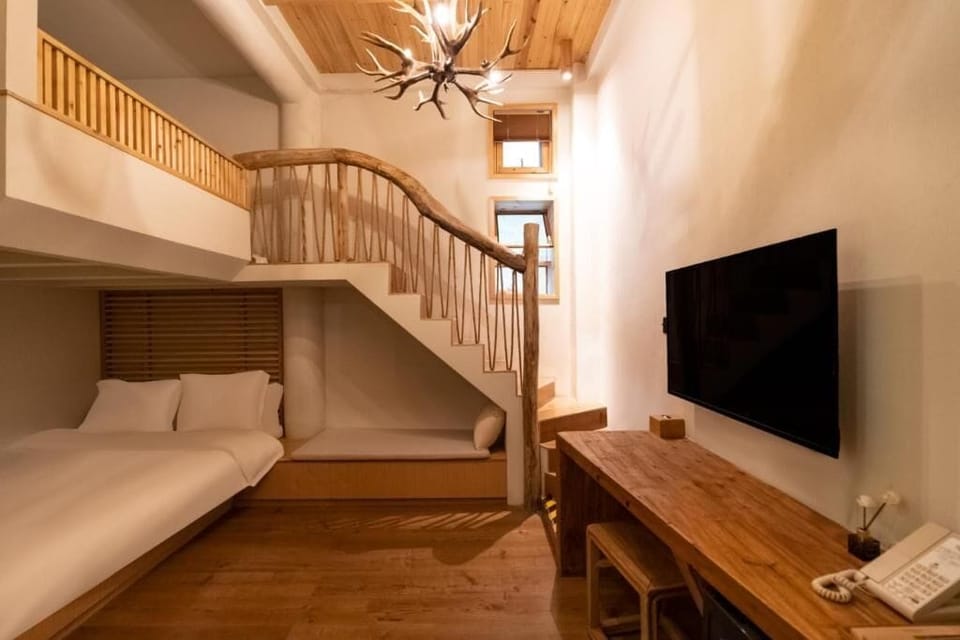 Family Quadruple Room | Blackout drapes, WiFi (free)