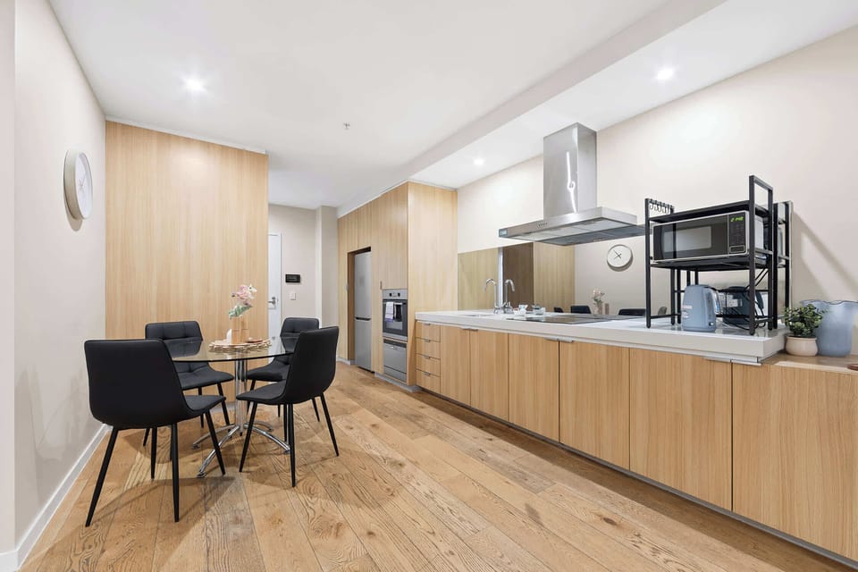 Dining space with enough seats for all guests and direct access to the kitchen