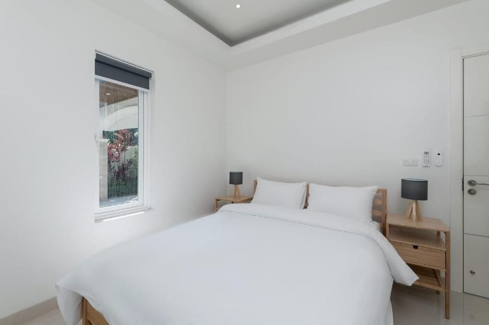 Iron/ironing board, free WiFi, wheelchair access