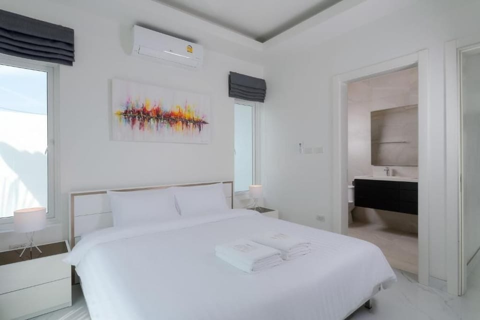 In-room safe, iron/ironing board, free WiFi, wheelchair access