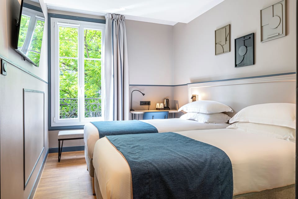 Classic Twin Room | 1 bedroom, premium bedding, in-room safe, desk