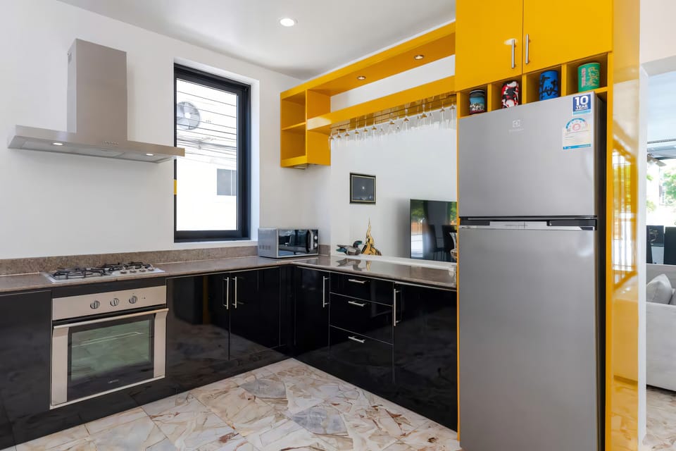 Family Villa, Pool View | Private kitchen