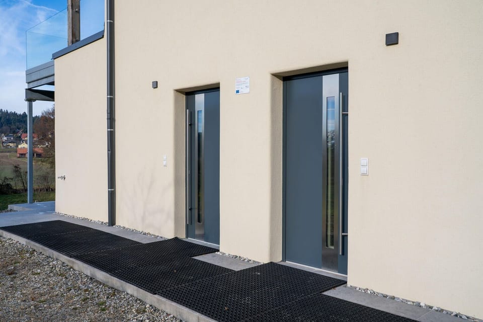 Entrance / Reception