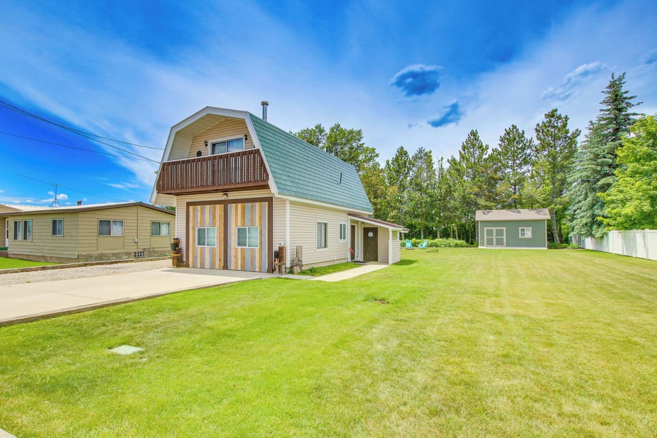 Exterior | 2-Story Home