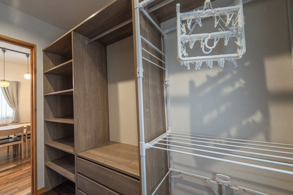 Basic House | Interior