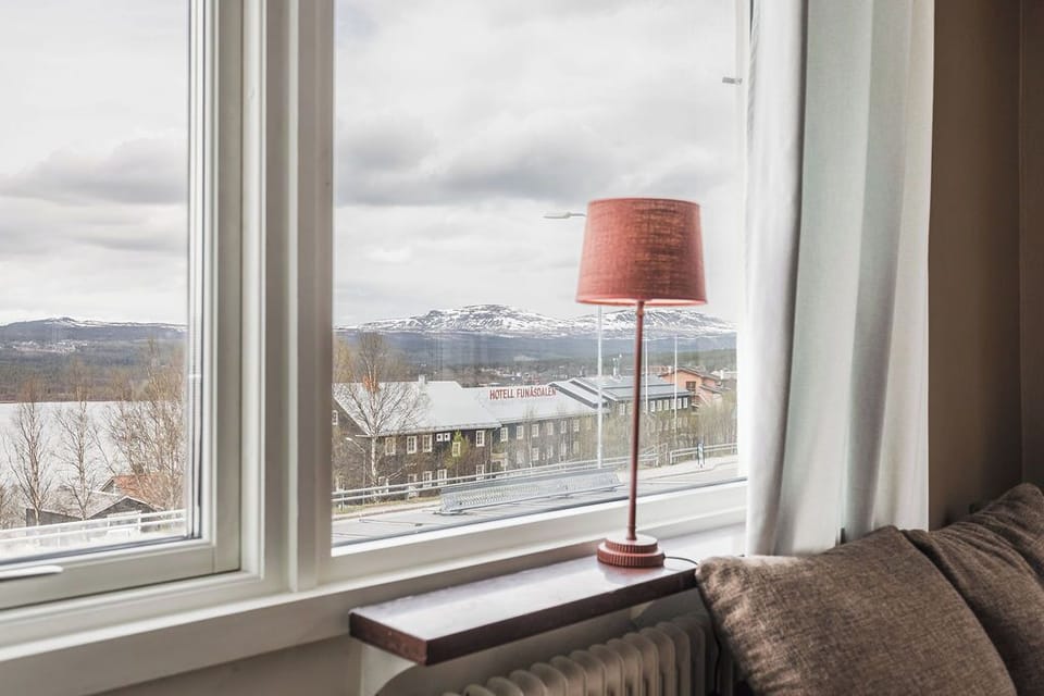 Apartment, 3 Bedrooms, Non Smoking, Lake View | Interior