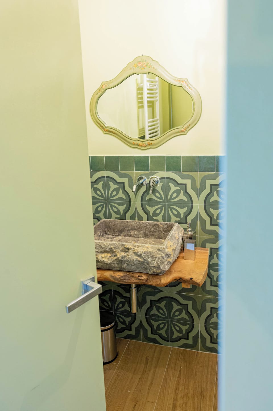 Classic Double or Twin Room, Patio | Bathroom | Shower, hair dryer, towels, soap
