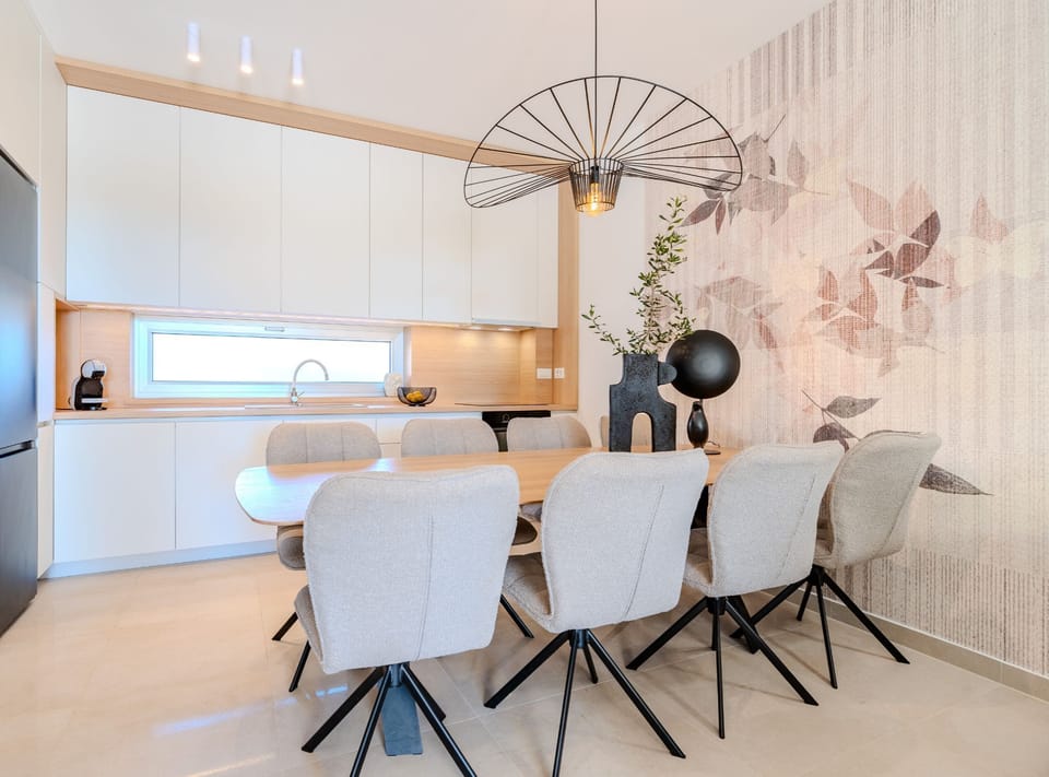 House (Villa Nexia with pool) | Dining room