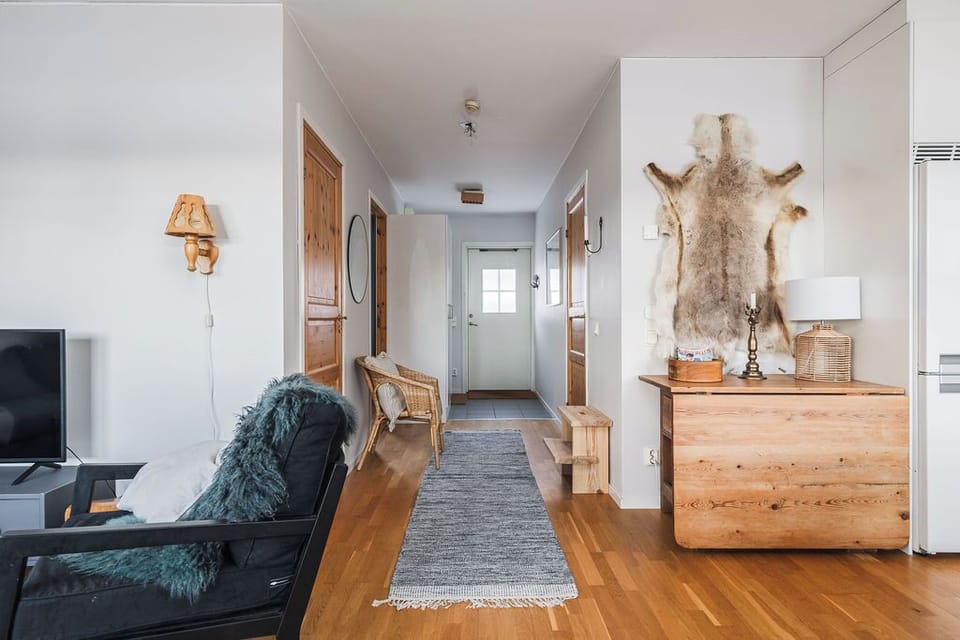 Apartment, 2 Bedrooms, Non Smoking, Lake View | Interior