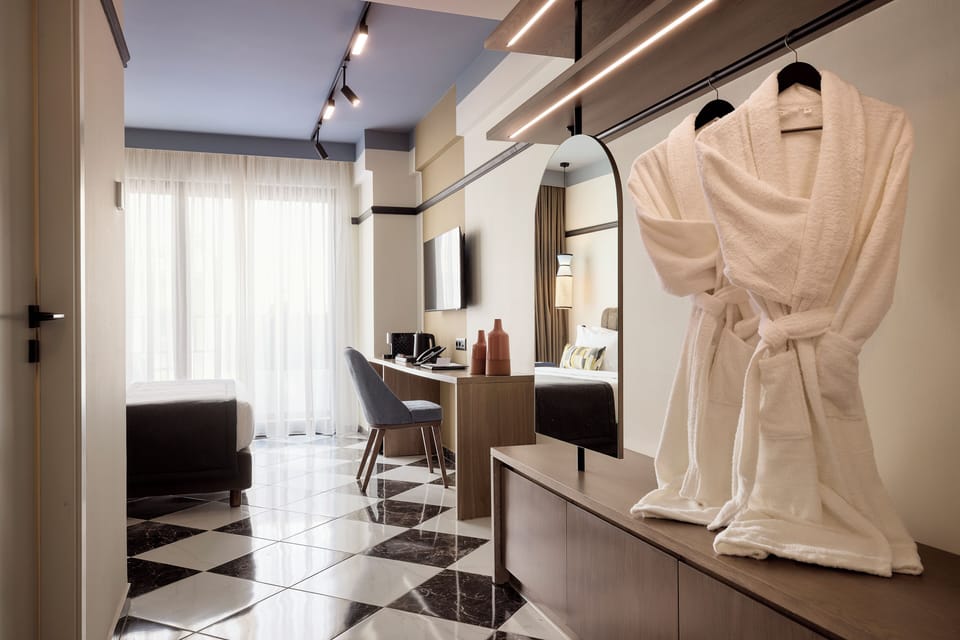 Minibar, in-room safe, desk, blackout drapes