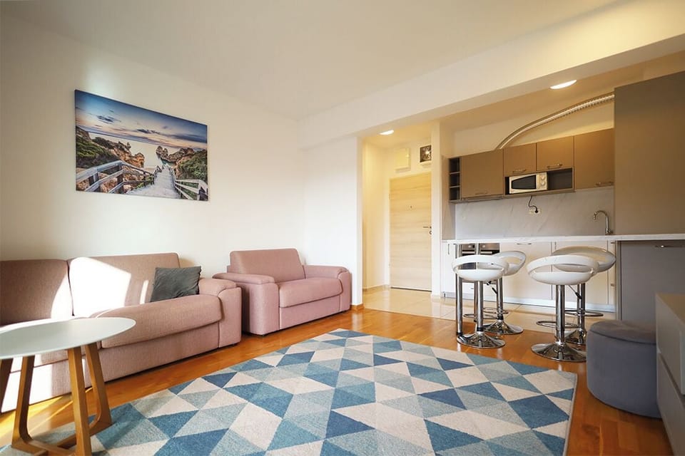 Comfort Apartment, Sea View | Interior