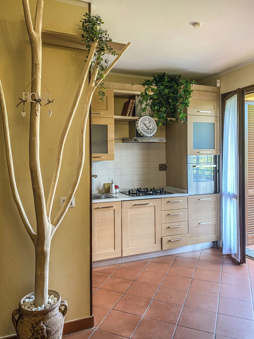 Apartment, 3 Bedrooms, Balcony, Garden View | Private kitchen