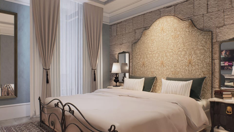 Minibar, in-room safe, laptop workspace, blackout drapes