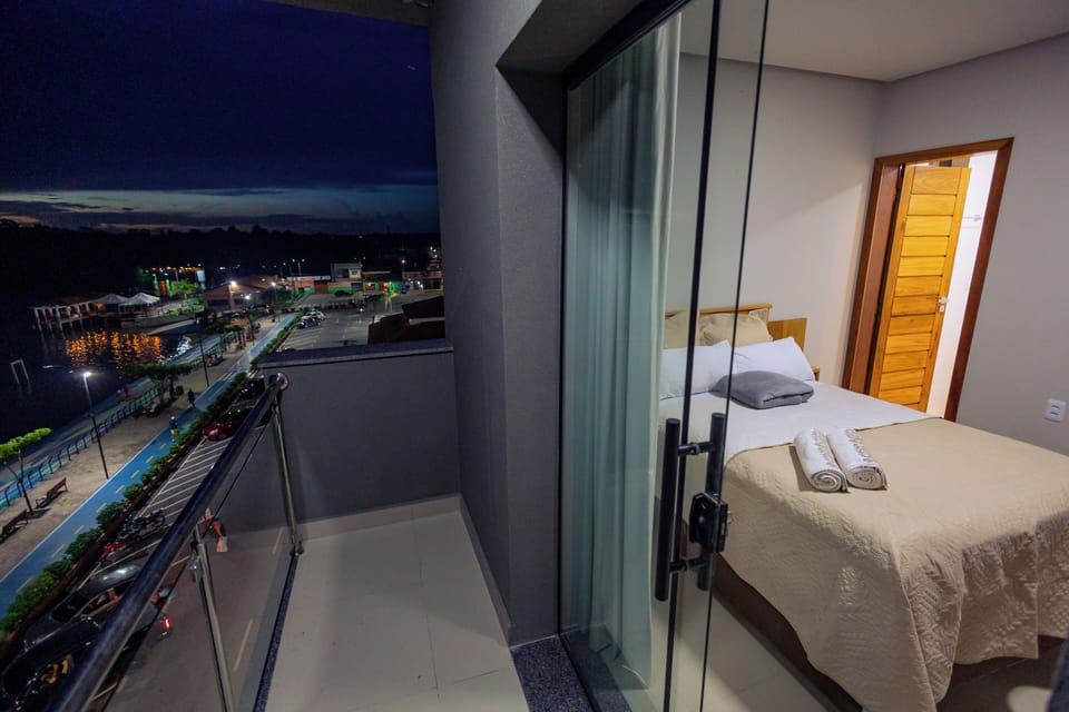 Suite, River View | Free WiFi, bed sheets, wheelchair access