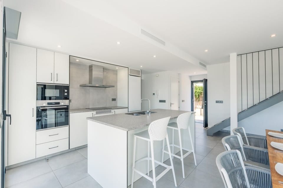 Modern Kitchen