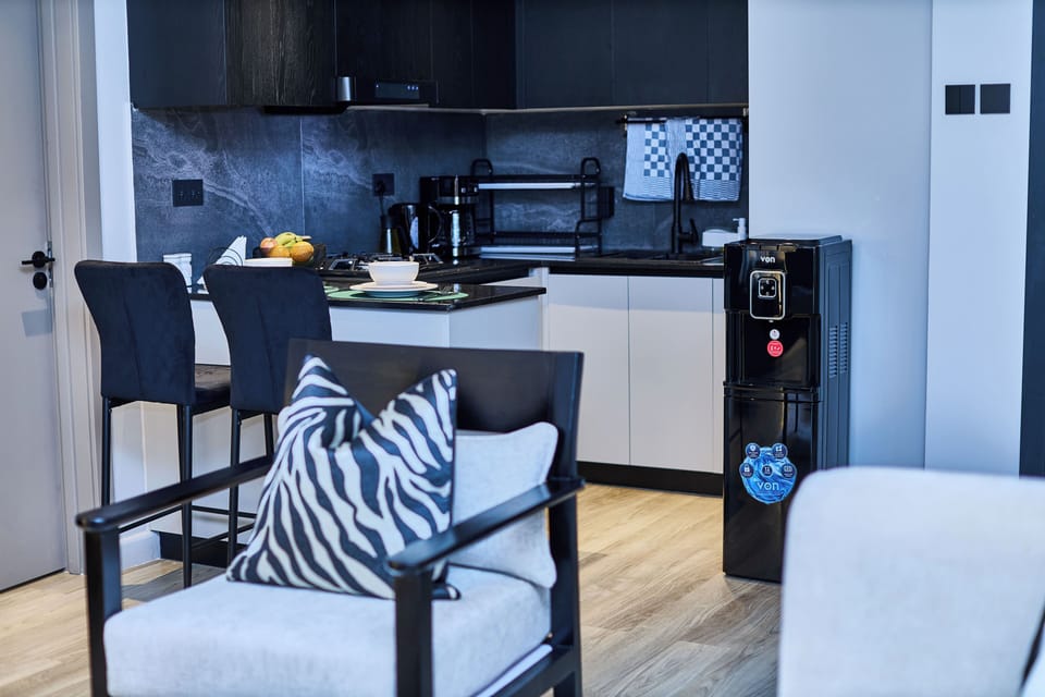 Superior Apartment, City View | Private kitchen | Full-size fridge, microwave, oven, stovetop